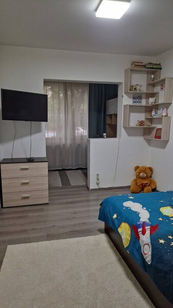 Militari Apartament 4 camere decomandat 85 mp zona Gorjului!