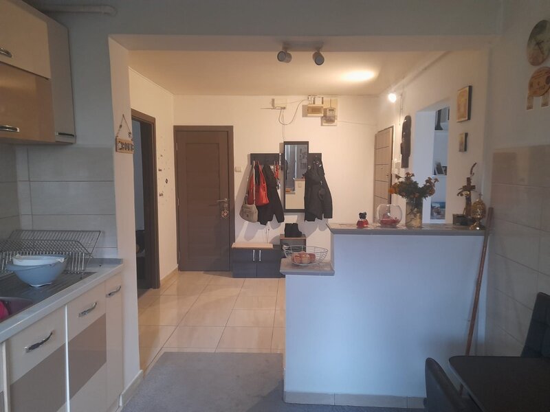 Militari Apartament 4 camere decomandat 85 mp zona Gorjului!